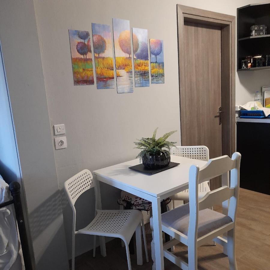 Sabbia Calda 7 Apartment Perissa  Ngoại thất bức ảnh